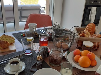 Profiter du matin après une bonne nuit (petit déjeuner possible week end et jours fériés)