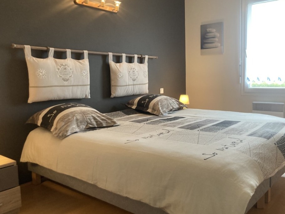 Location Clévacances - VanHeuverswyn, Plouha - Villa façade coté mer - Chambre 1 rez-de-chaussée