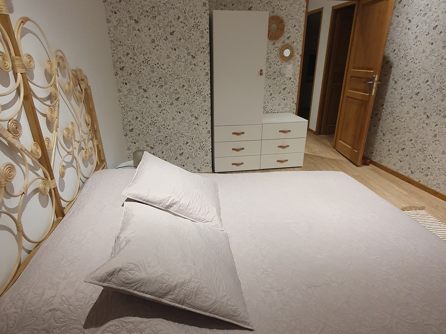 Master bedroom - Gite les bords de l'Amezule, gite Bergamotte