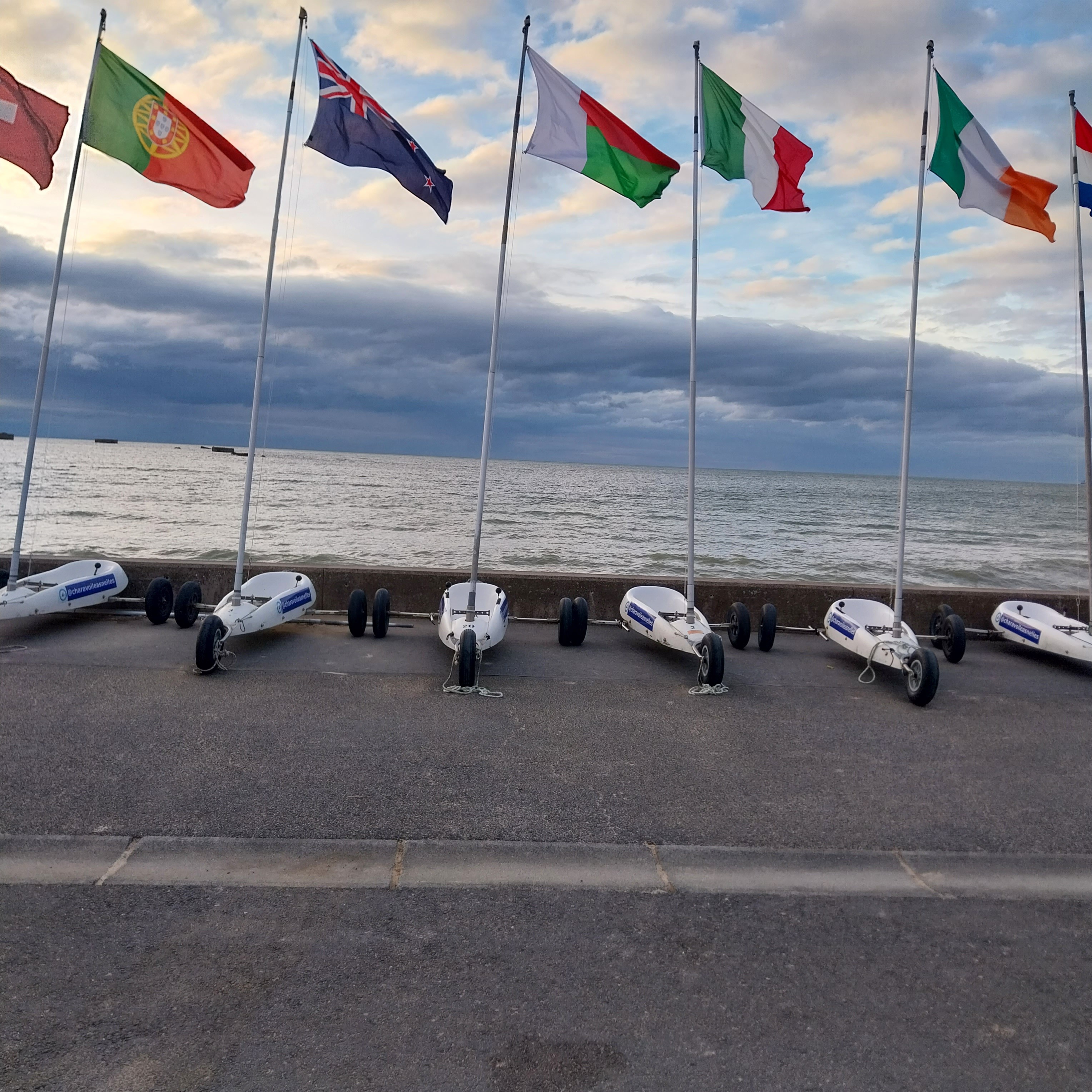 CHAR A VOILE A ASNELLES