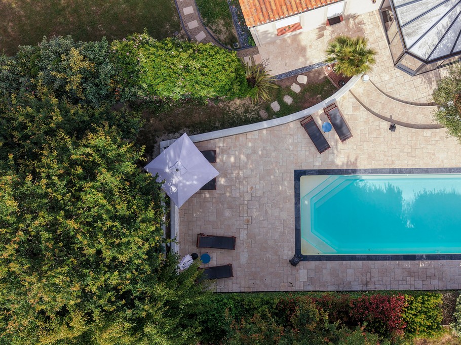 Heated swimming pool