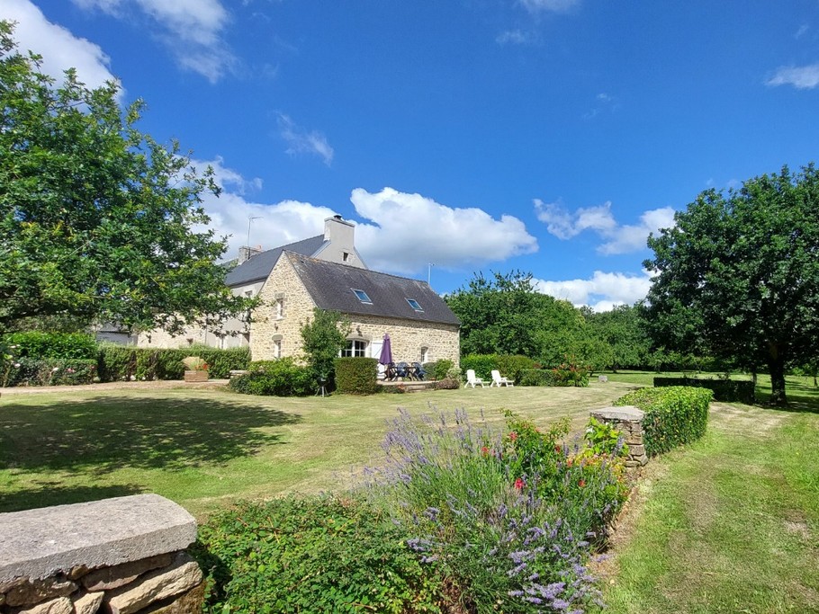 Le gite et son jardin