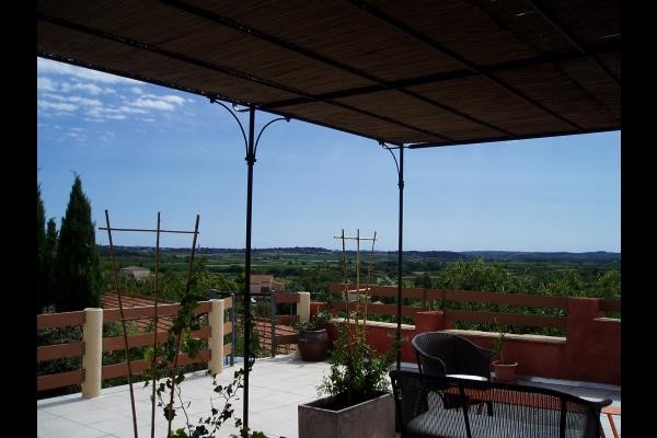 terrasse au-dessus des gîtes