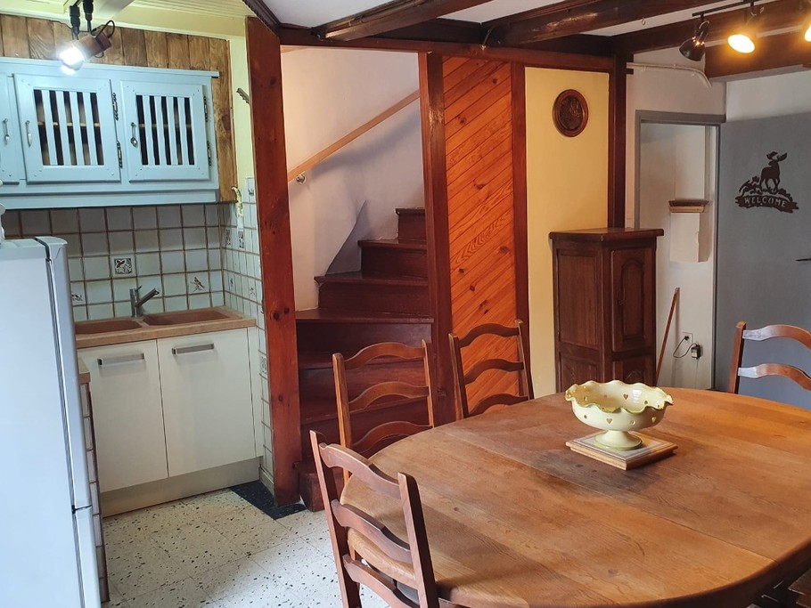 Séjour et coin-cuisine