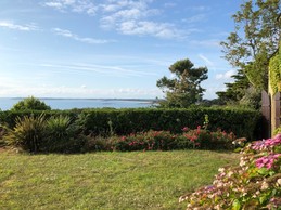 La vue mer depuis le jardin