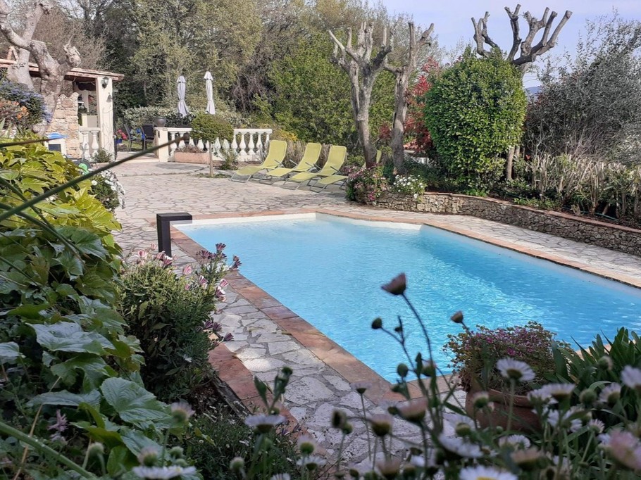 Pool area