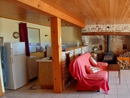 Gîte "Les Terrasses" (Livradois Forez) - Pièce de vie (salon et cuisine)