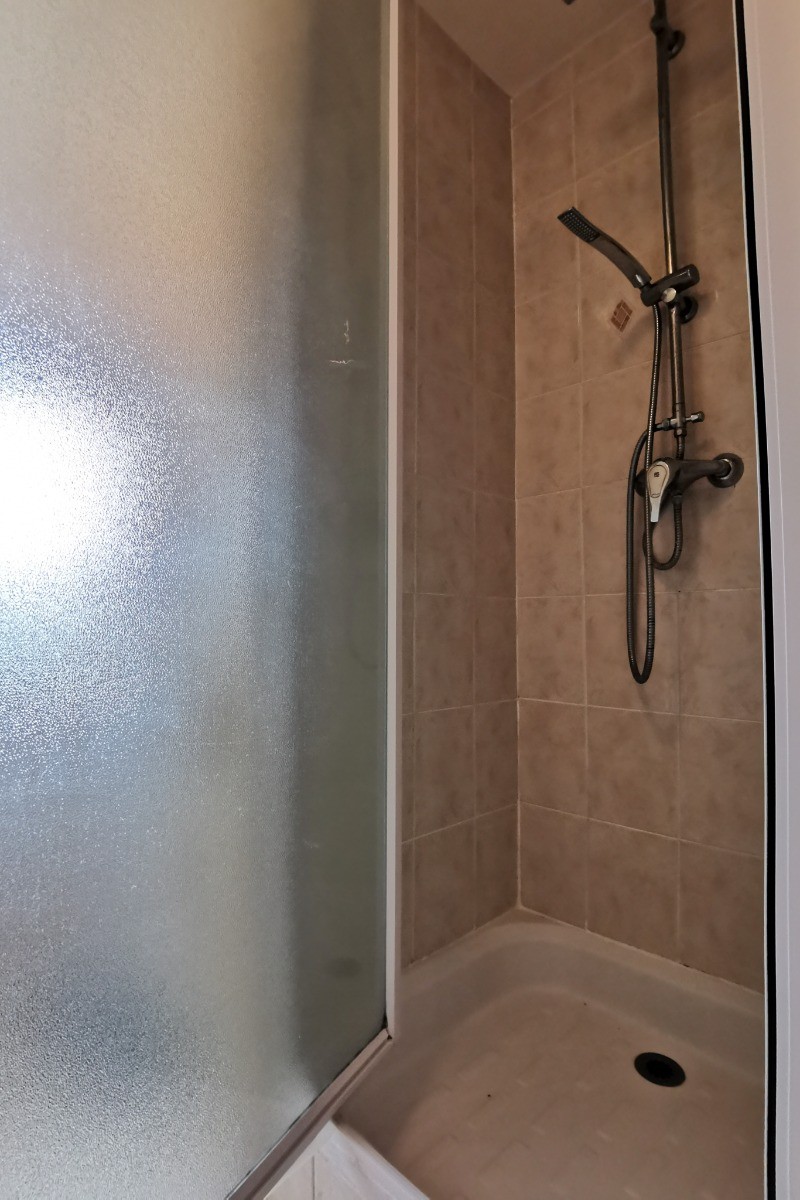 Douche de la salle d'eau