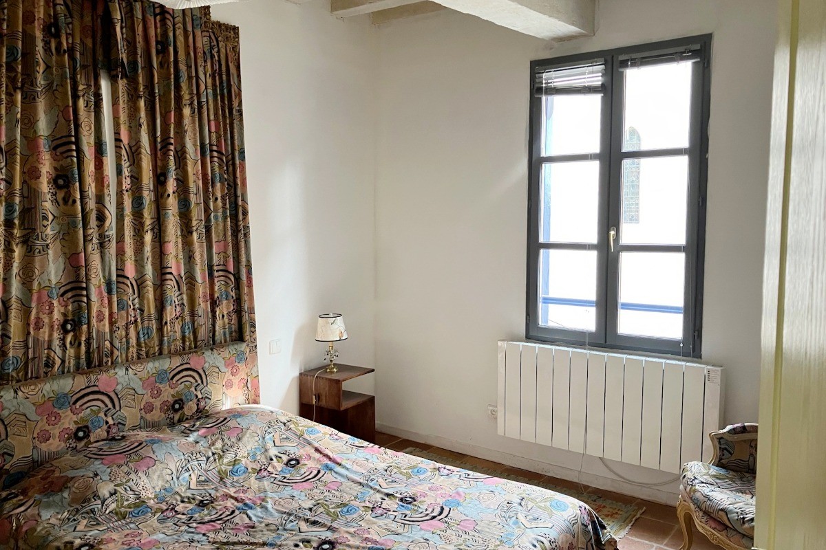 chambre  blason bleu à Castelnau de Montmiral (Tarn près de Toulouse)