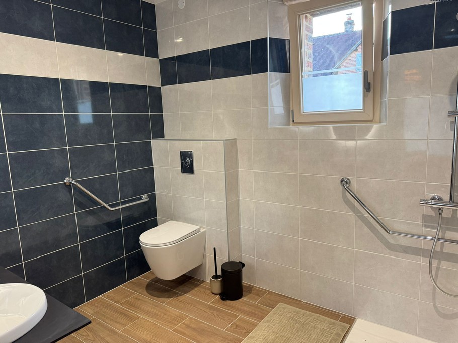 Salle d'eau PMR