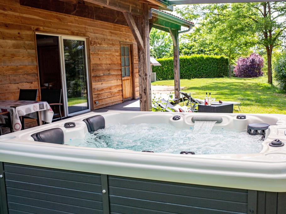 Chalet Cèdre : avec spa privatif