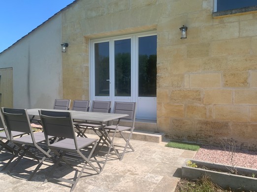 Entrée côté terrasse