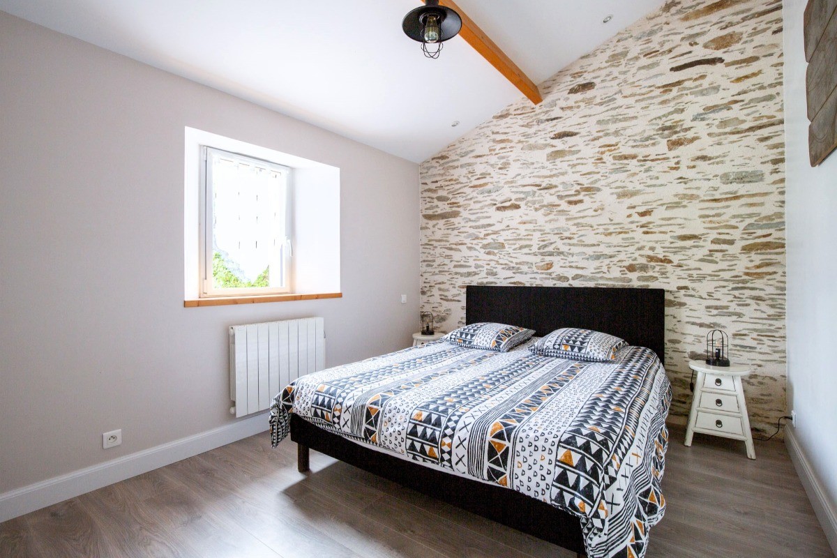Chambre avec lit Queen size (160).