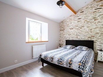 Chambre avec lit Queen size (160).