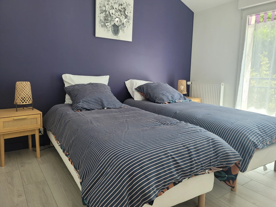 Holiday home, Plouha, bedroom on the second floor with two 80-cm beds