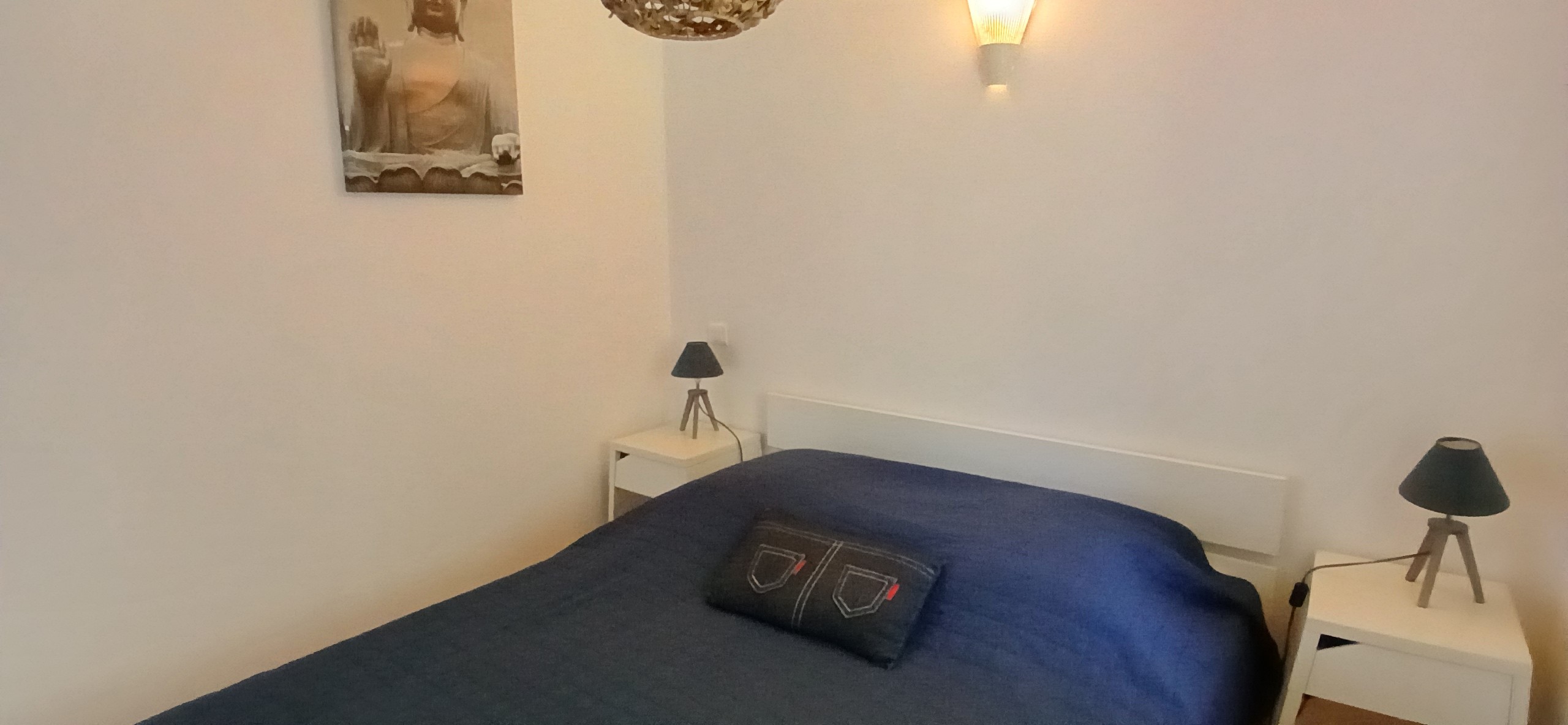 "Le Têtu" holiday cottage in Volvic: The bedroom