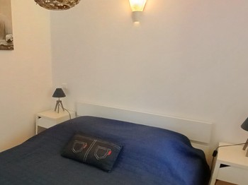 "Le Têtu" holiday cottage in Volvic: The bedroom