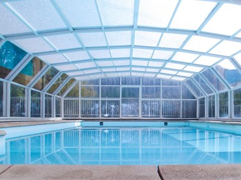 piscine couverte à partager