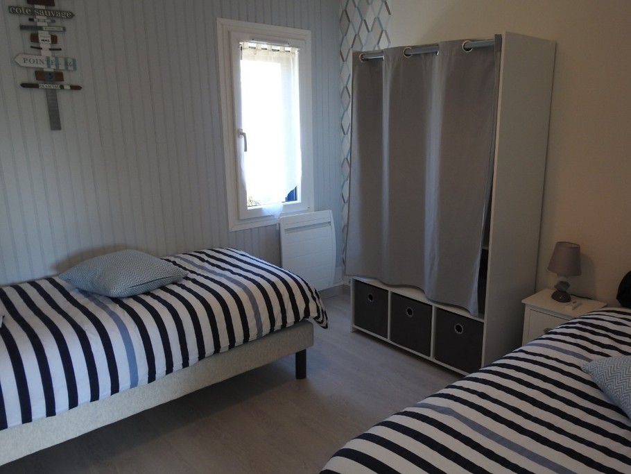 Chambre avec 2 lits 90x190