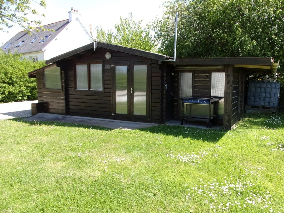 Location Clévacances à Tredrez Locquémeau, villa pour 6 avec SPA privé - Chalet pour les vélos