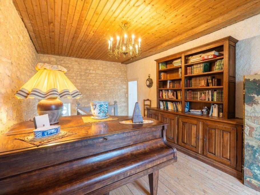 Au 1er étage, sur le palier