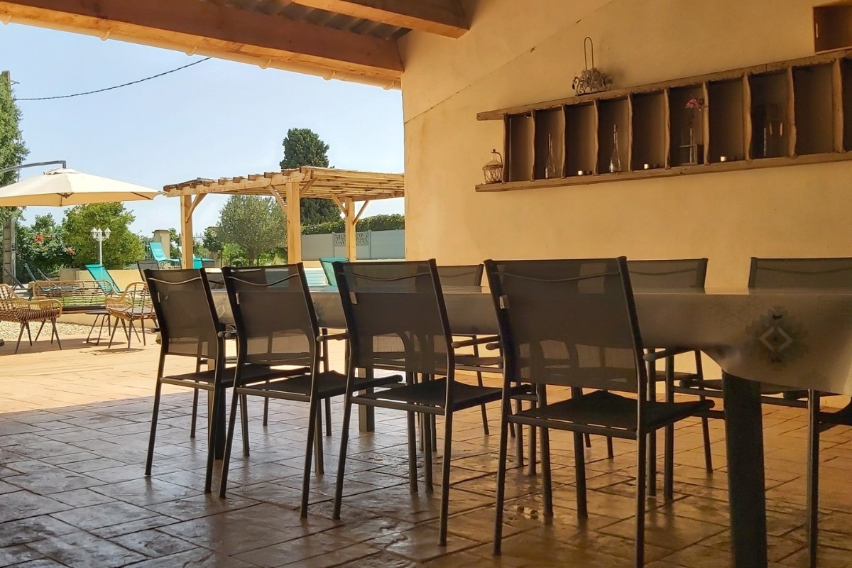 Mas d’Amilhac - Terrasse spacieuse avec cuisine d’été et barbecue
