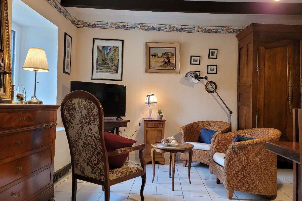 Clévacances, Petite maison de vacances de caractère, Paimpol, pièce de vie RDC