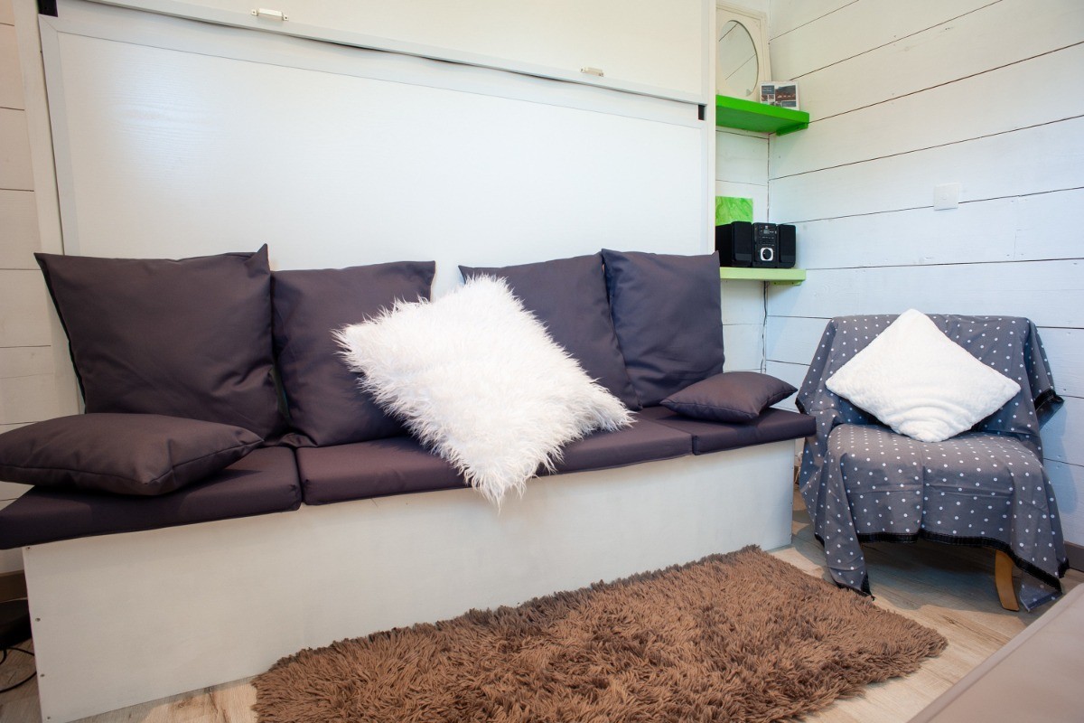 Charmante maison en pierre, 2 à 4 personnes, Clévacances, salon