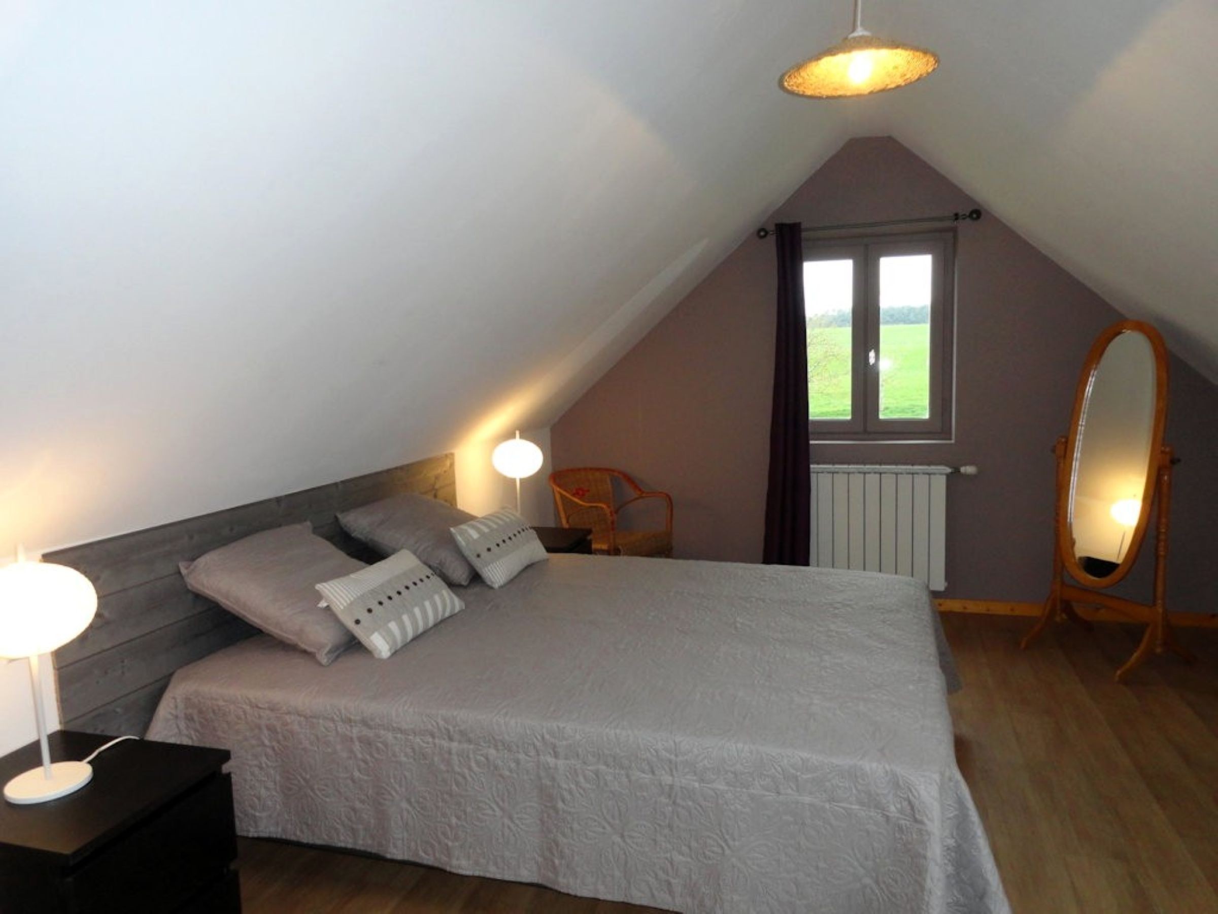 Chambre à l'étage climatisée