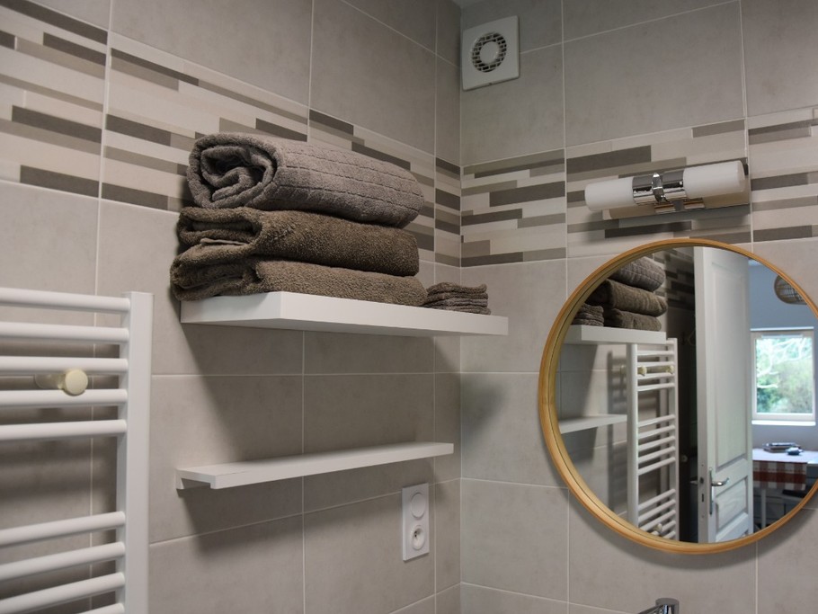 Clévacances, Location, 2 personnes, Mellionnec, salle de bain
