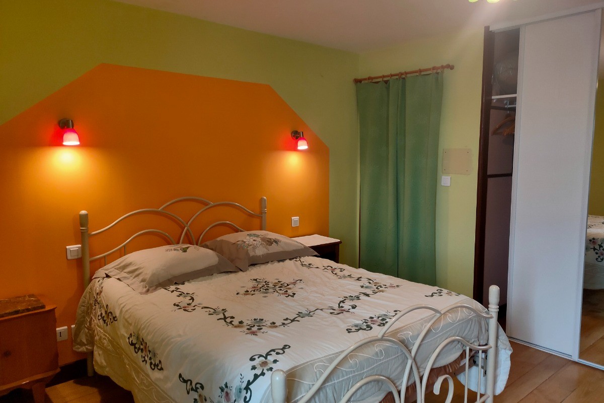 Chambre rez-de-chaussée