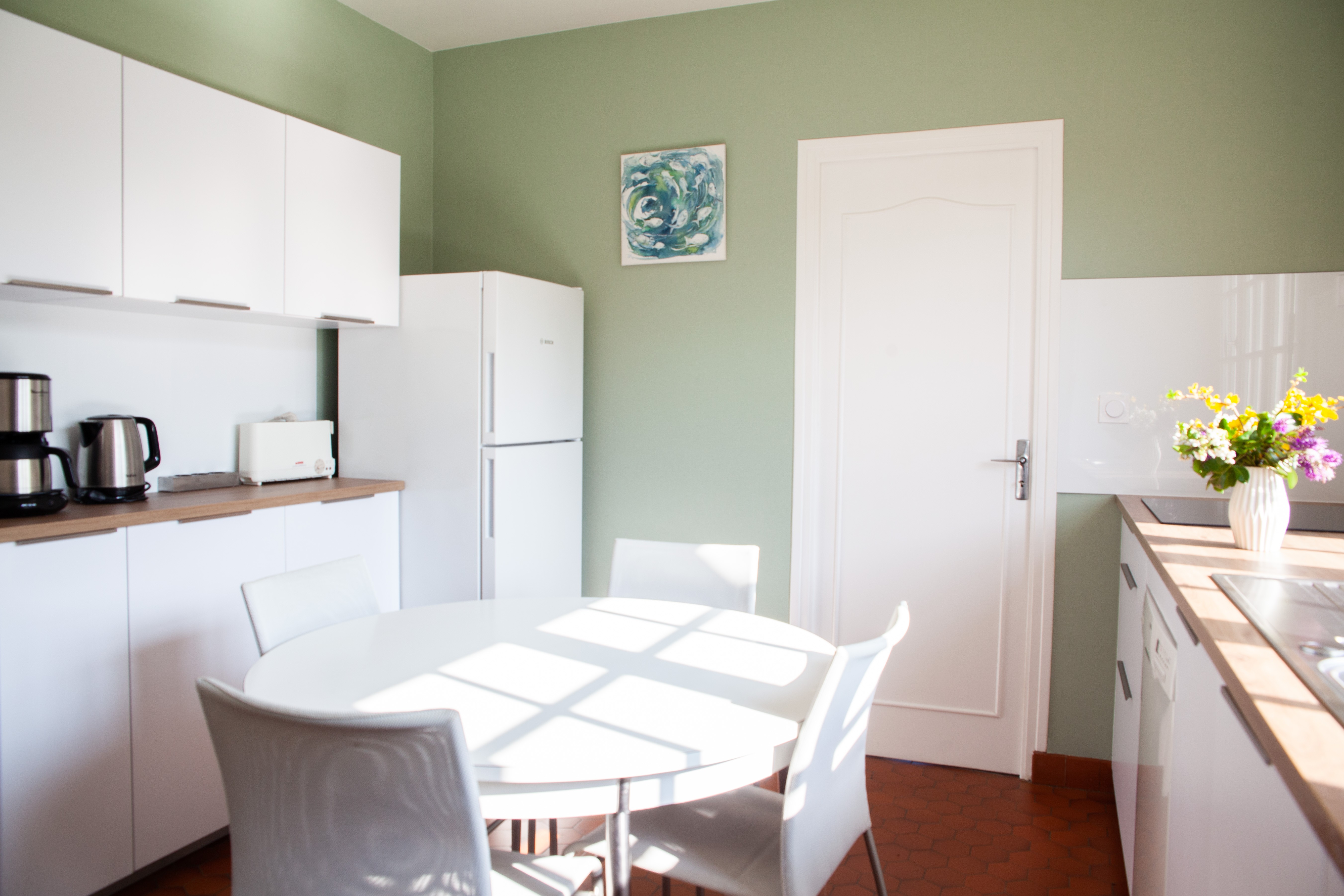 Bright, newly renovated kitchen