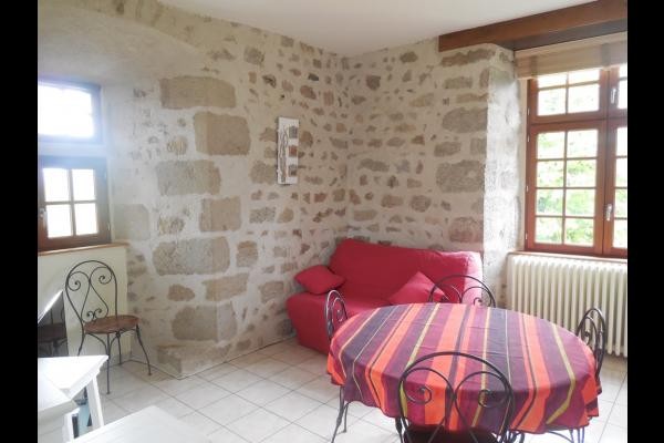 Château de Mérinchal - Appartement n° 59 - Venez vivre la vie de château dans un appartement du Château de la Mothe (XIIe siècle) en Creuse (limite Puy-de-Dôme)
