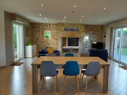 Clévacances - Location 10 personnes - salon - séjour - Langueux - Maison avec jacuzzi