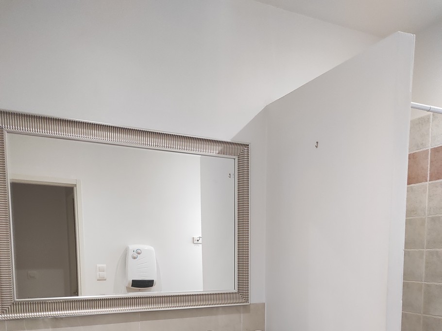 salle d'eau avec douche