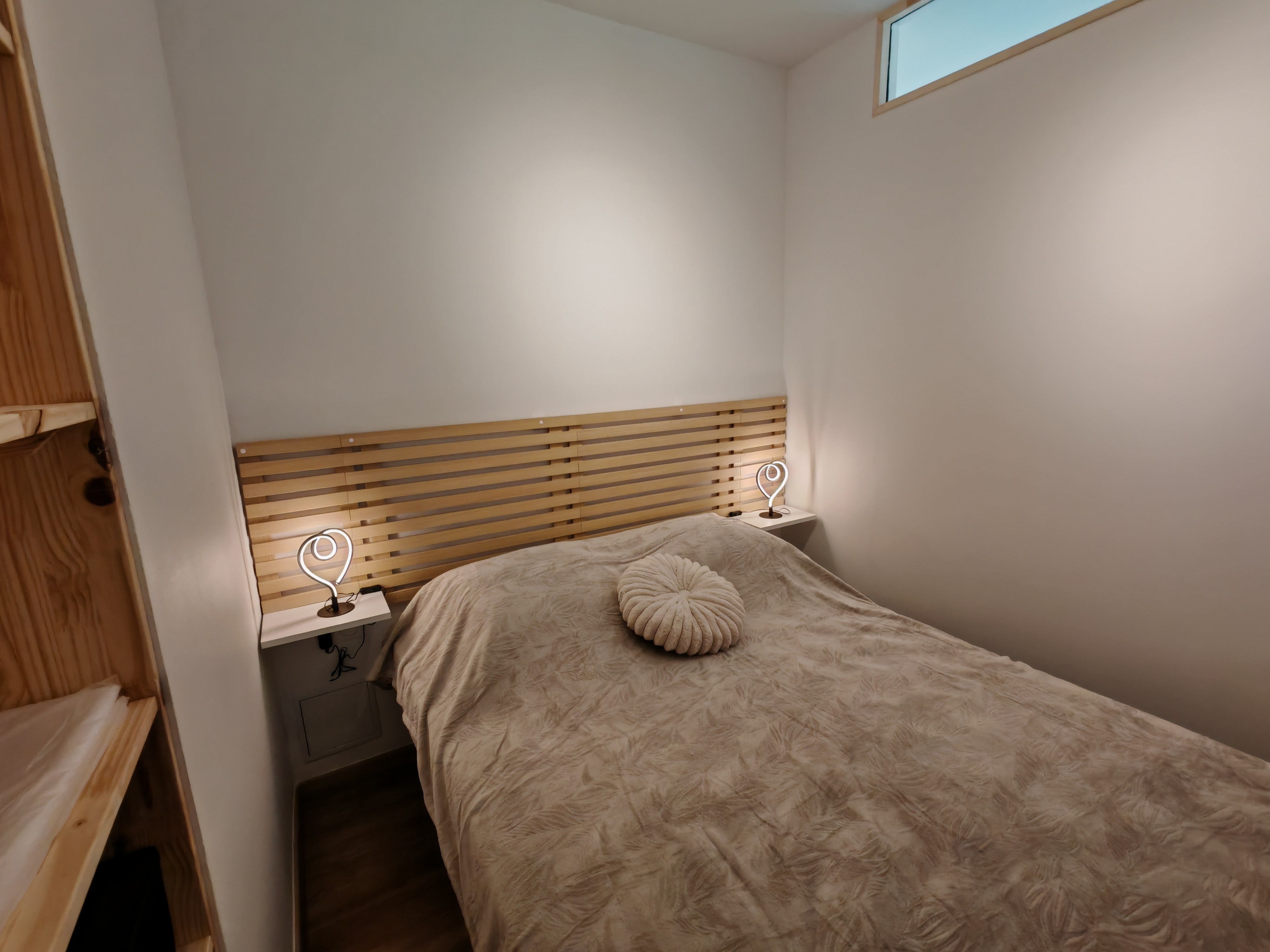 Cabin with 140 cm bed