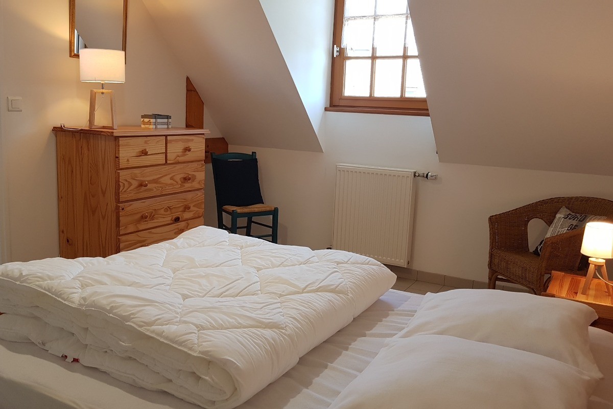 La chambre double (lit 140cm) à l'étage
