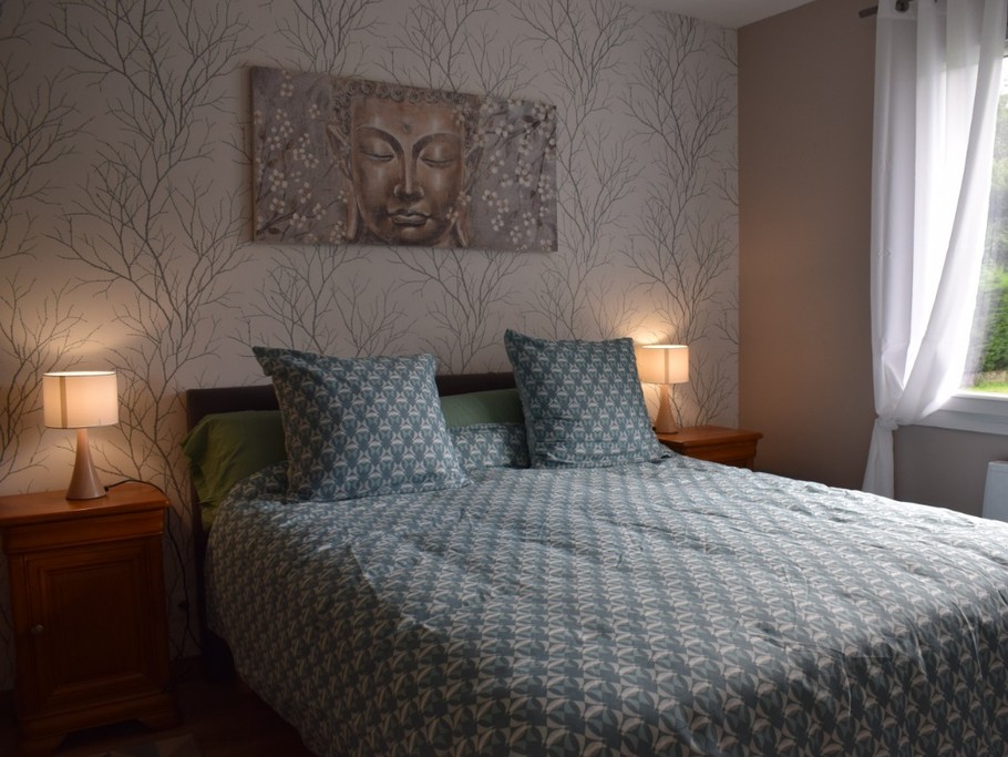 chambre grand lit rez dz chaussée