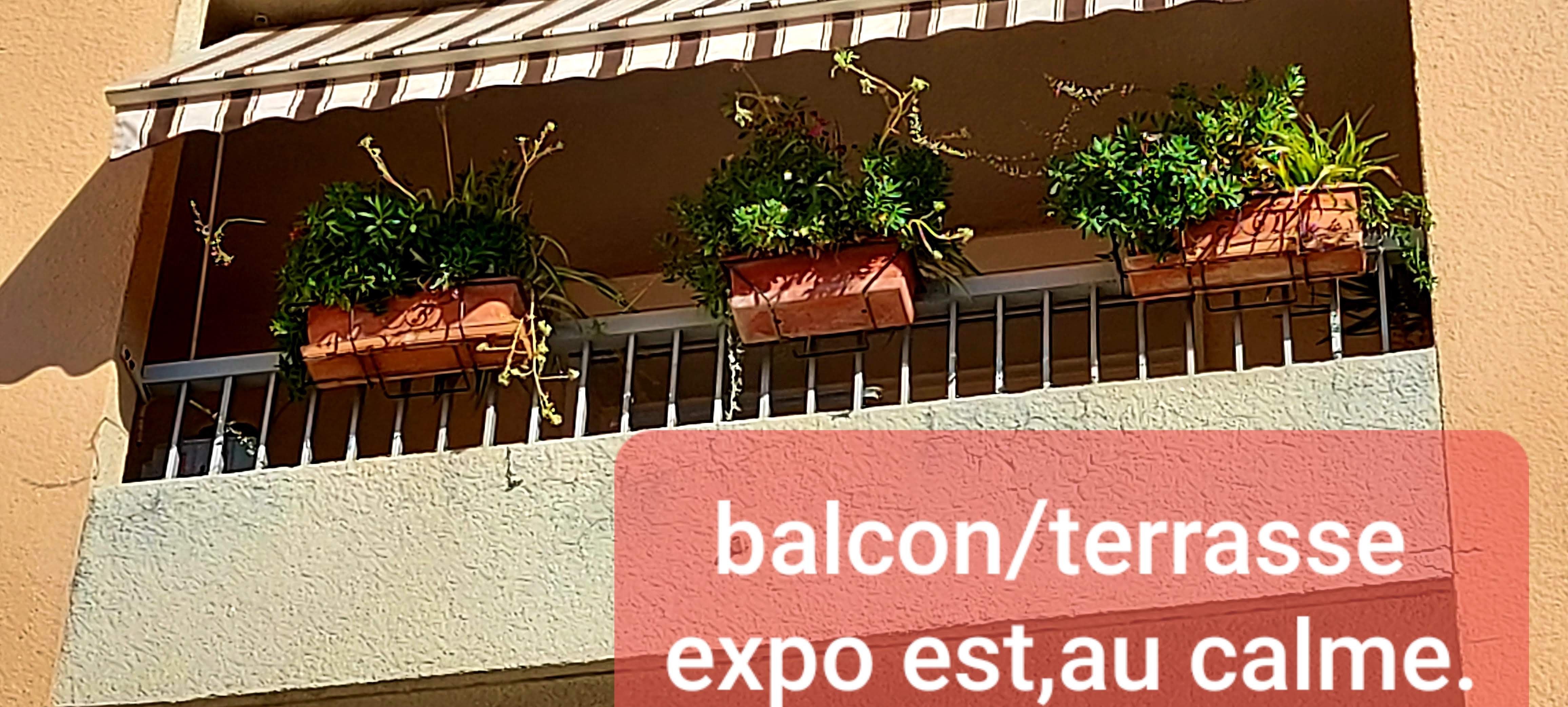 balcon vue depuis le parking