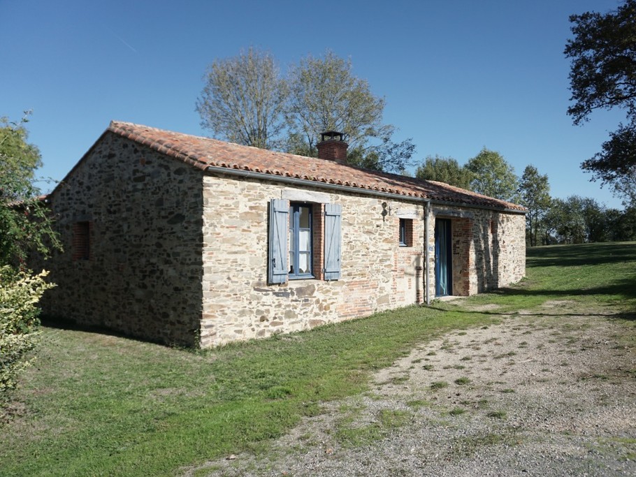 Façade côté route