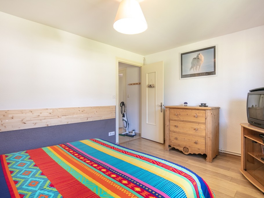 chambre spacieuse TV lecteur DVD