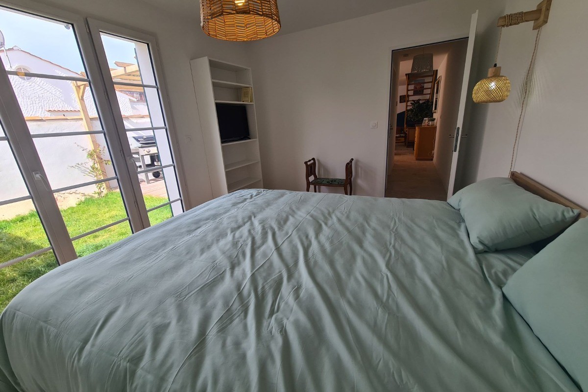 "La Clairière" avec un jardinet et un garage pour 6 personnes, à St Trojan Les Bains, sur l'ile d'Oléron, en Charente maritime.