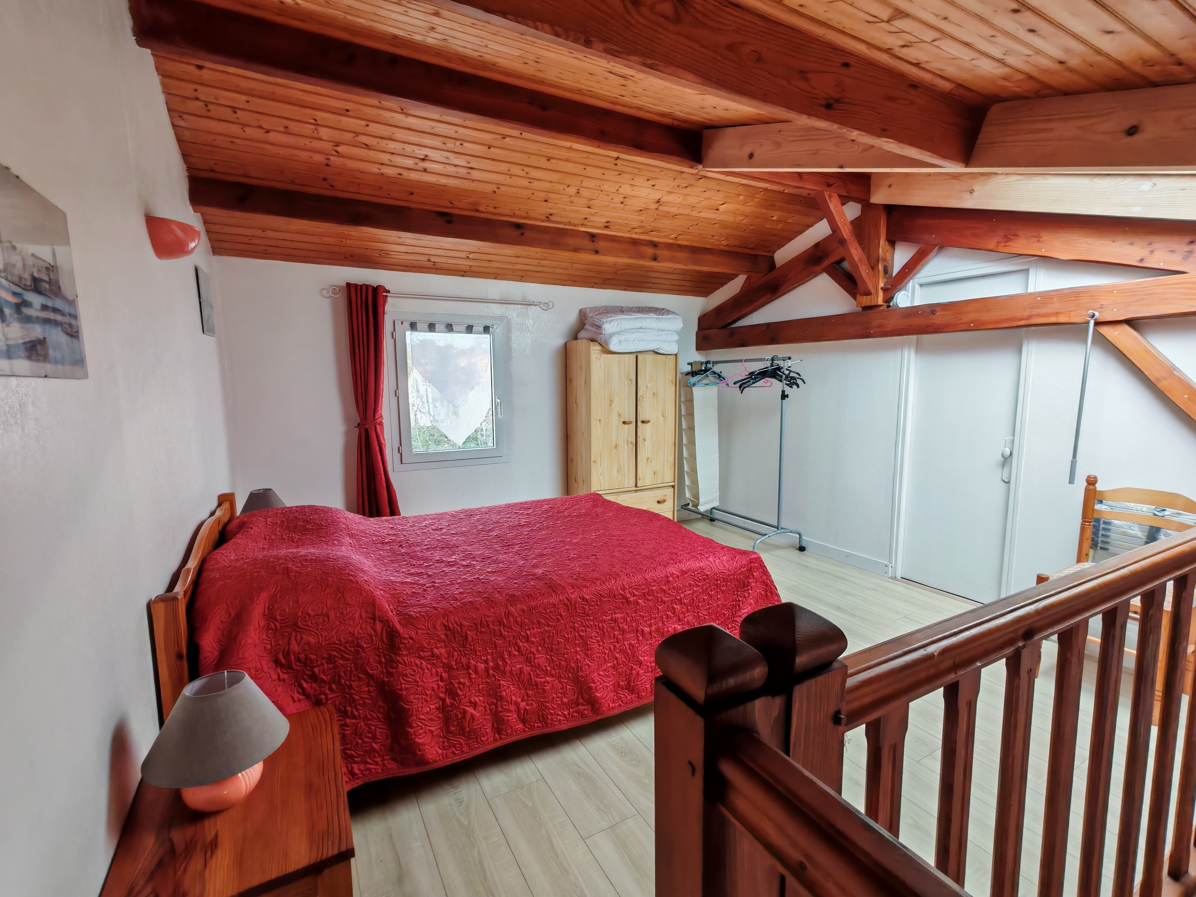 Mezzanine (1 lit 140)