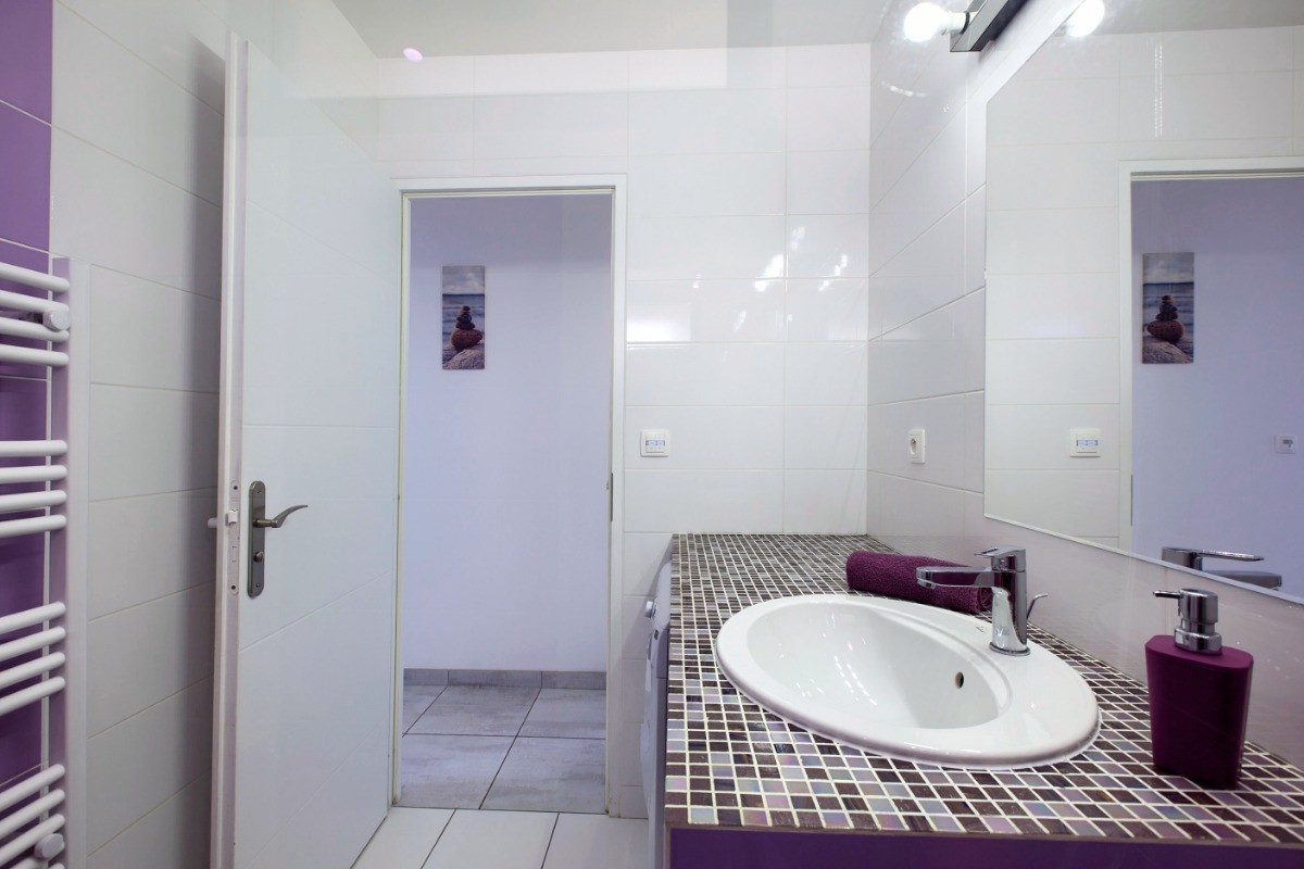 Salle d'eau : grand plan vasque