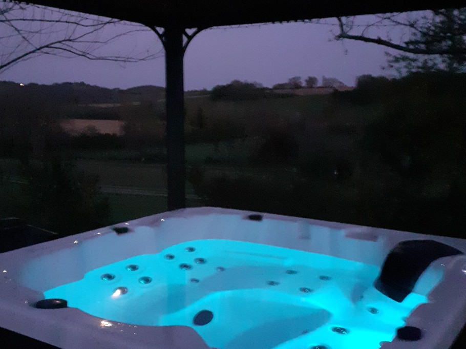 Chalet Mélèze - Spa By Night : encore plus de moments magiques en soirée !