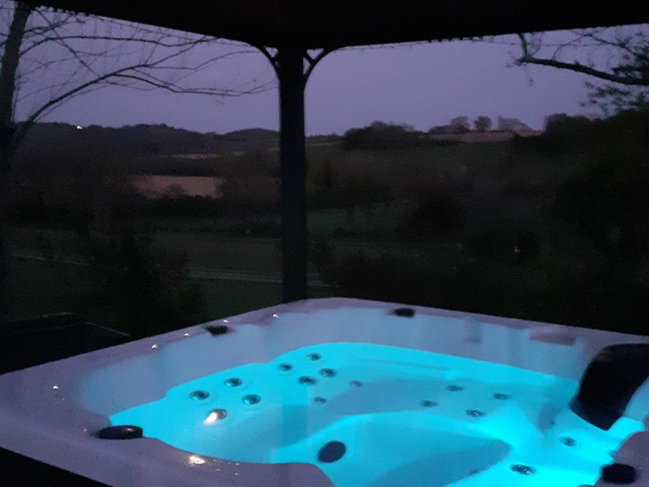 Chalet Mélèze - Spa By Night : encore plus de moments magiques en soirée !