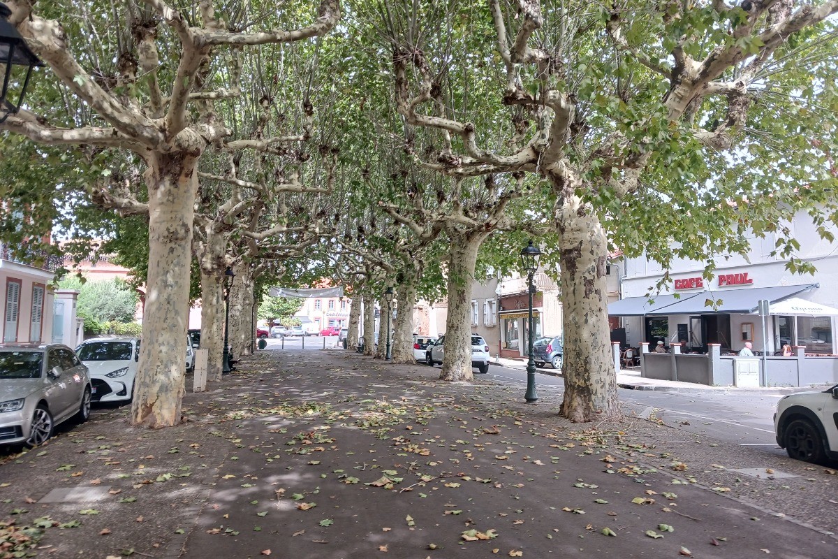 Place du marché en face de la location