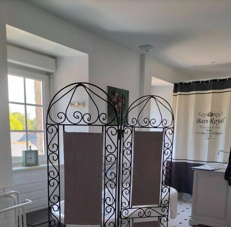 Blanche Romantisme d'Antan - Suite pour 2 personnes - Tonquédec - Côtes d'Armor - Bretagne - Clévacances