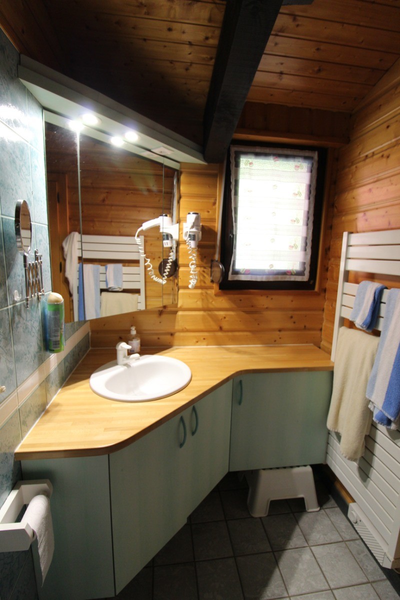 Suite parentale et sa salle de bains attenante - Rouge Feigne