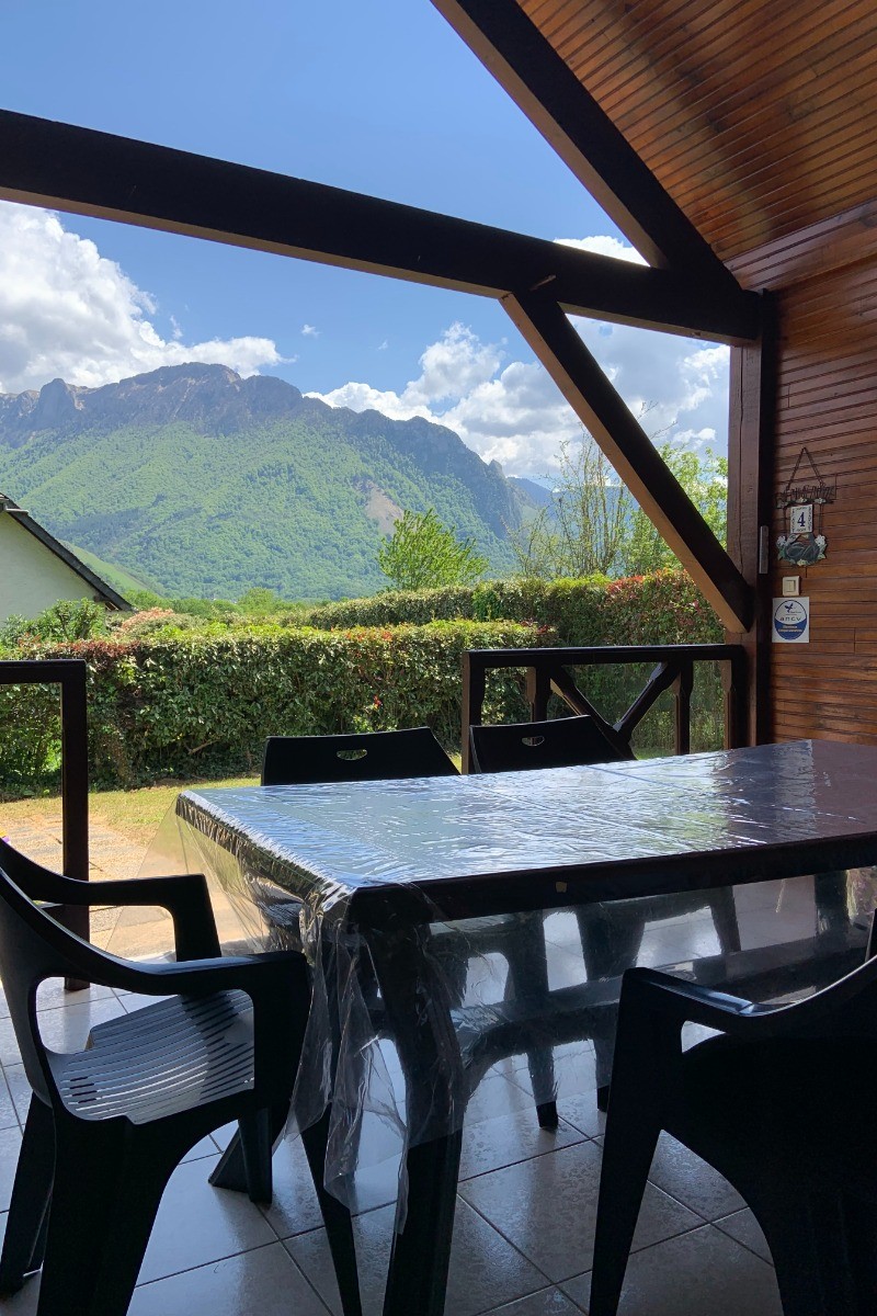 Vue des pyrénées depuis la terrasse